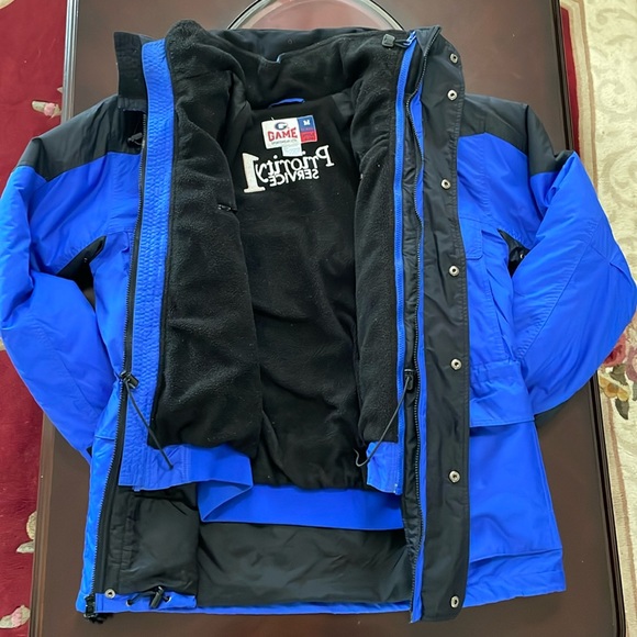 COPY - BMW coat - Picture 9 of 17